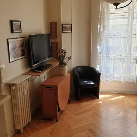 Cozy T2 On Rossini Street